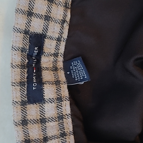 Plaid Mini Skirt with Pockets - Picture 3 of 7